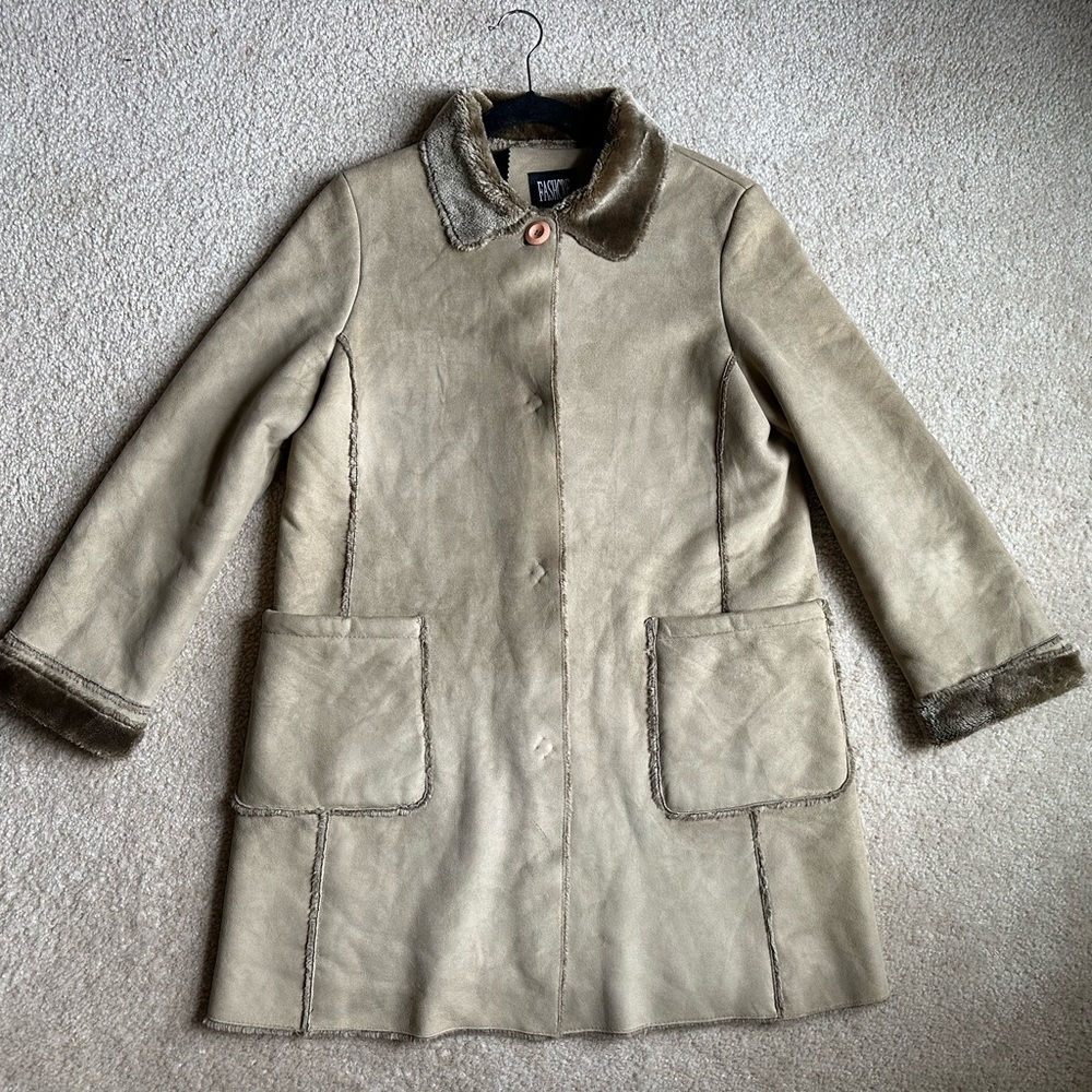 Elegant Beige Teddy Jacket with Faux Fur Accents
